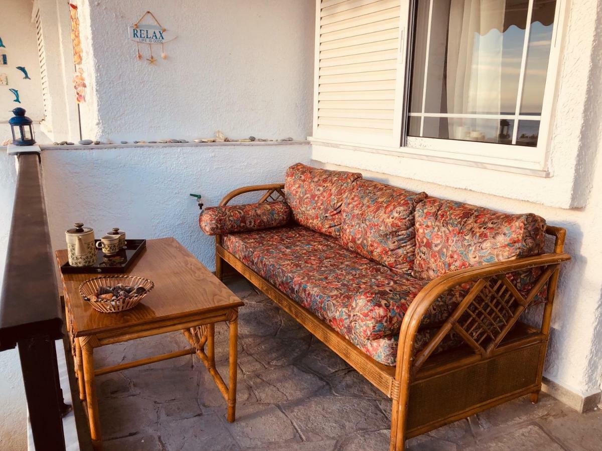 Seafront Maisonette In Fourka Exterior foto